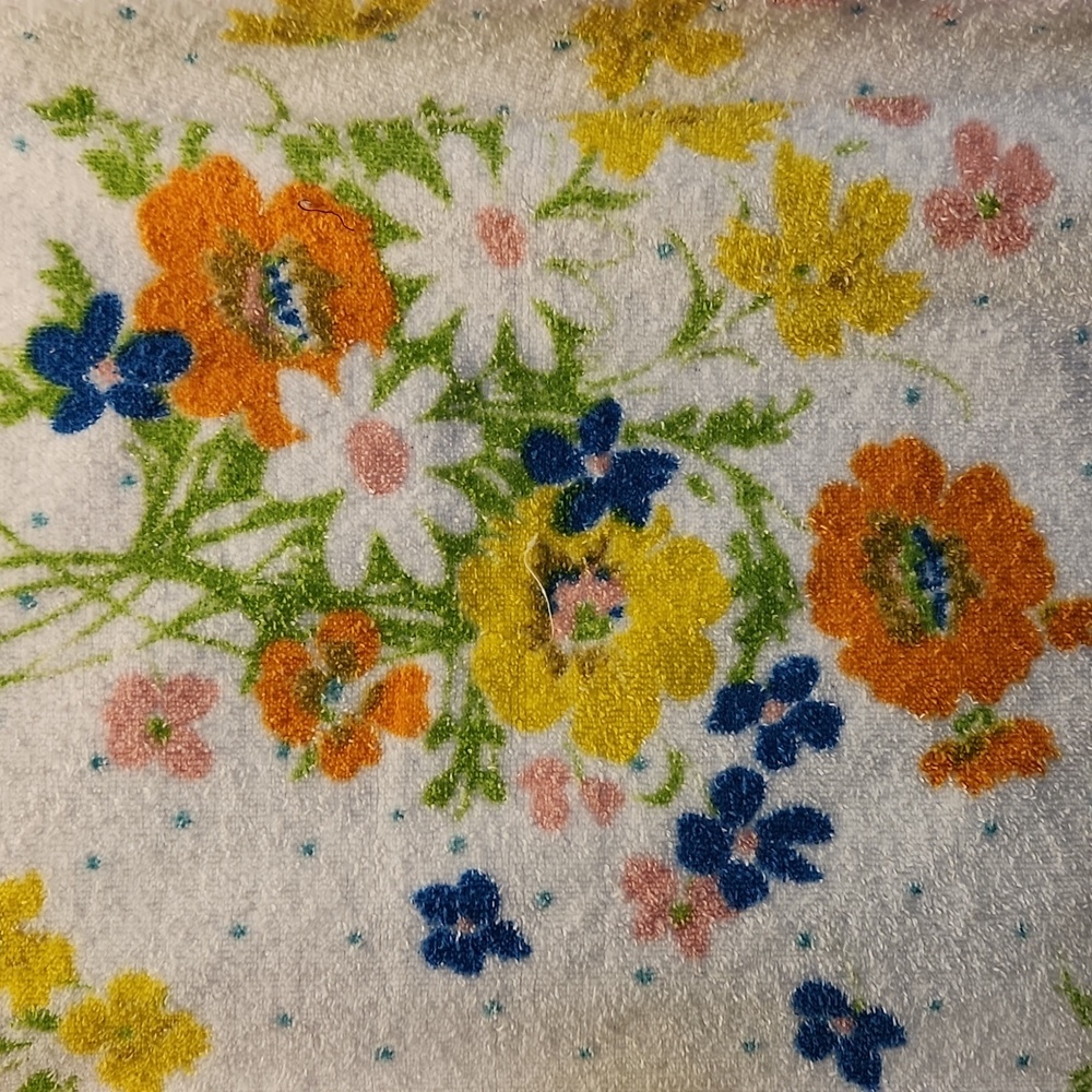 Lady Pepperell vintage floral themed Spring towels
